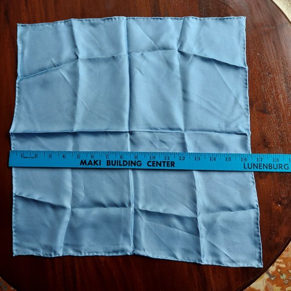 New Jos. A. Bank Light Blue Gentleman's Silk Pocket Square - Picture 6 of 7